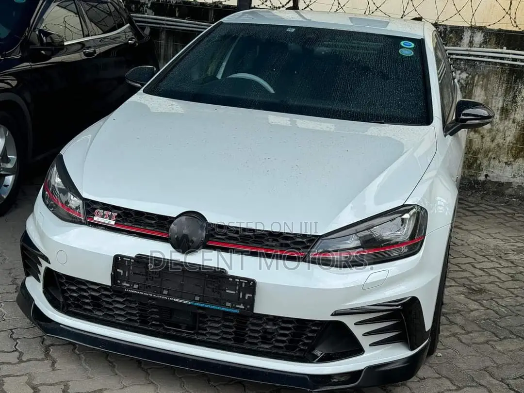 Volkswagen Golf 2017 White
