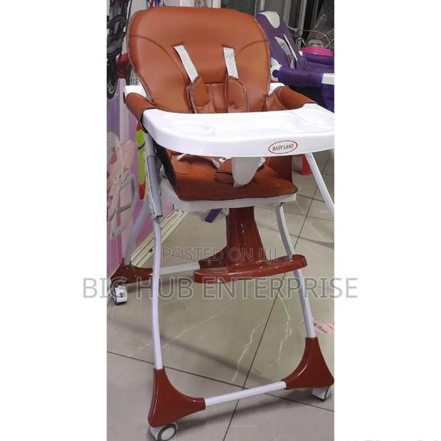 Foldable Feeding Chair With Wheels - main view