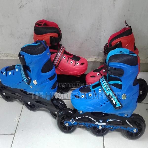 Brandnew Rubber Wheel Skate Shoe for Advanced Skate