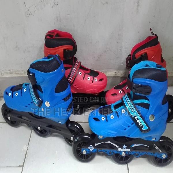 Three Wheel Improved Rubber Skate Shoe - main view