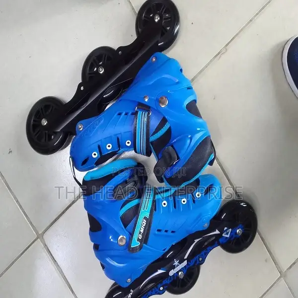 Blue Roller Skates 3 Wheel Advanced