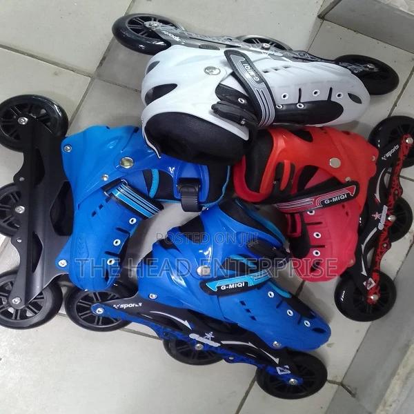 Brandnew (39-42) 3 Wheel Skate Shoe Available