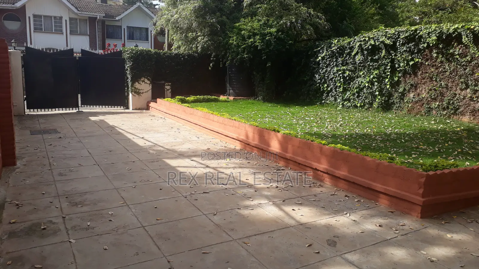 4bdrm Villa in Ole-Odume Road, Hurlingham for sale