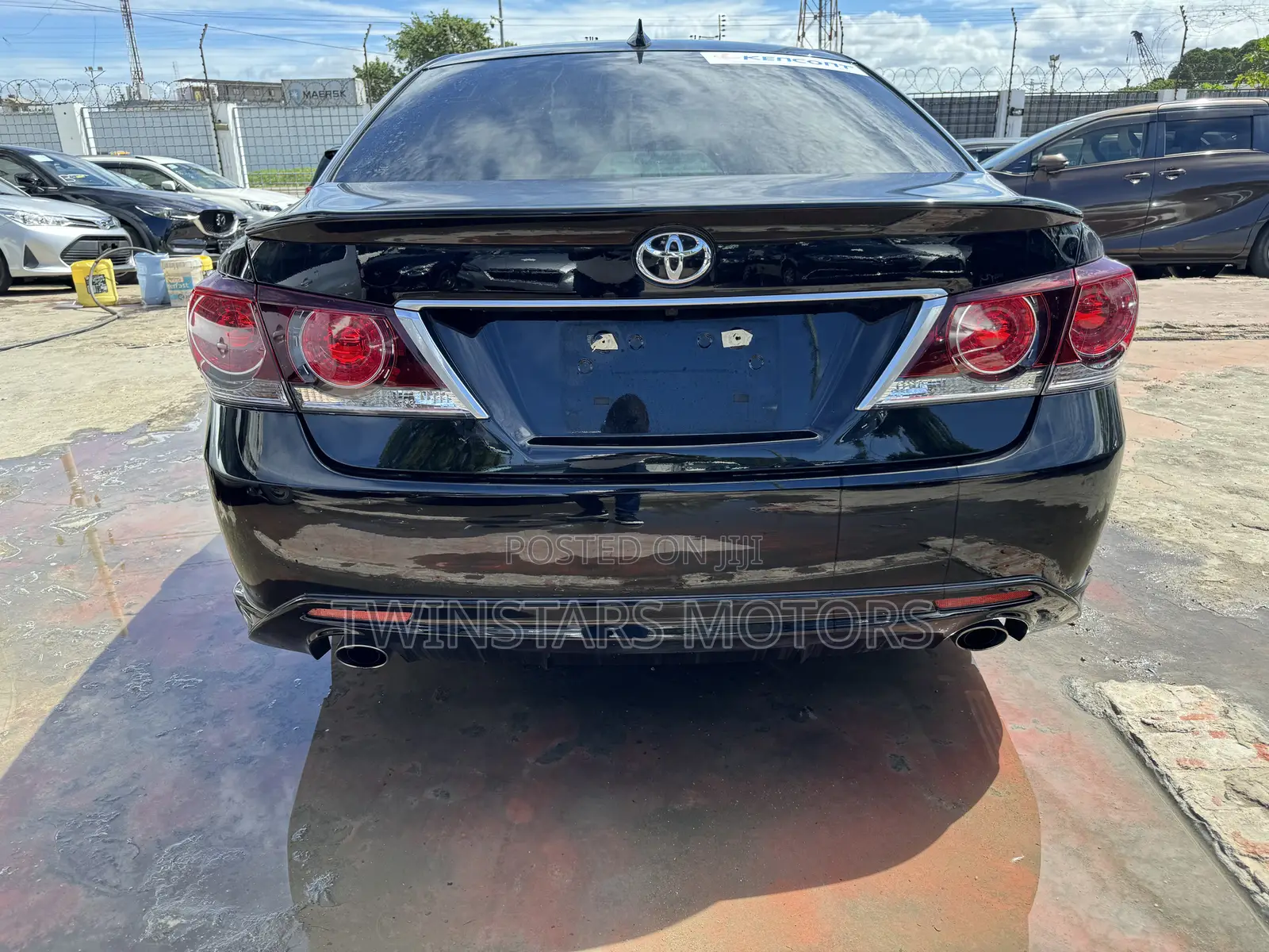 Toyota Crown 2017 Matt Black