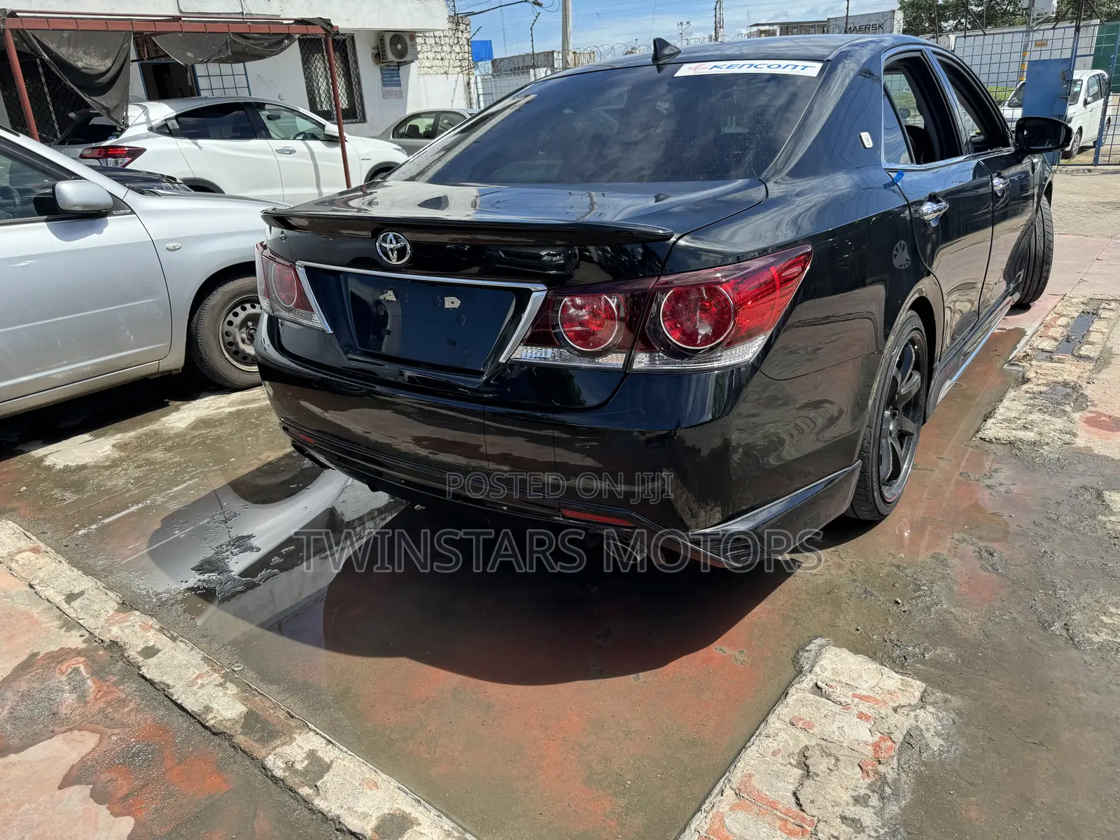 Toyota Crown 2017 Matt Black