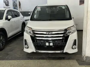 Toyota Noah 2.0 FWD (8 Seater) 2017 White