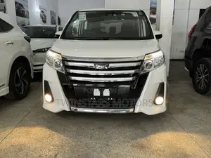 Toyota Noah 2.0 FWD (8 Seater) 2017 White