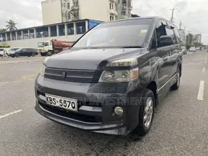 Toyota Voxy 2005 Grey