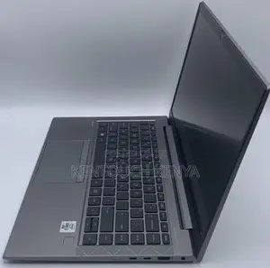 Laptop HP ZBook Firefly G8 16GB Intel Core I7 SSD 512GB
