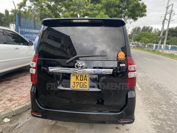Toyota Voxy 2014 Black - thumbnail 5