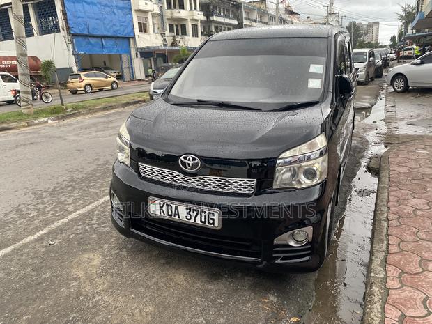 Toyota Voxy 2014 Black - thumbnail 4