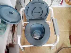 Commode Chair
