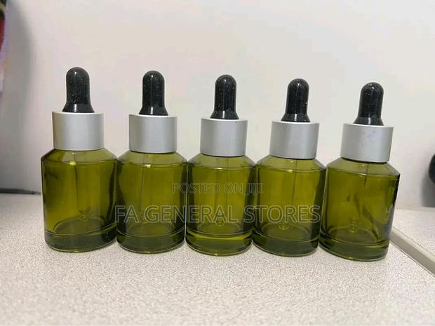 30ml Green Glass Dropper Bottles - thumbnail 4