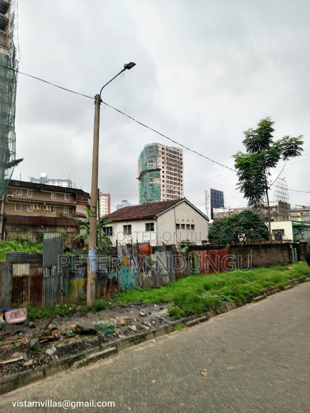 Eastleigh Prime Plot on Sale, 63*140 - thumbnail 3