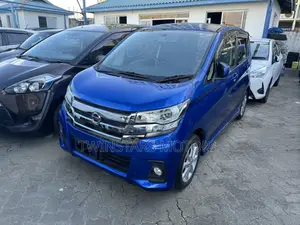 Nissan Dayz Highway Star G 2017 Blue