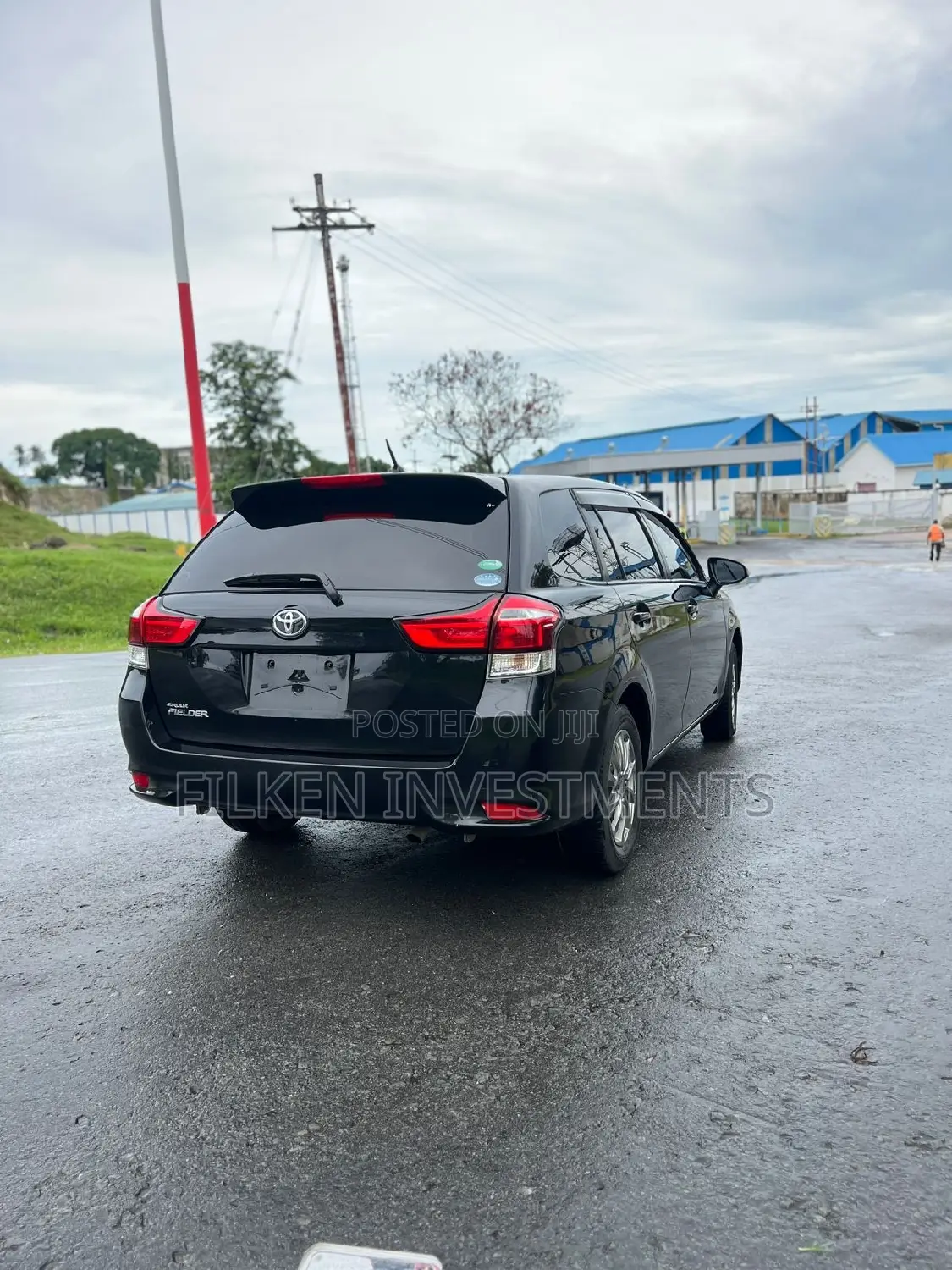 Toyota Corolla Fielder 2017 Black