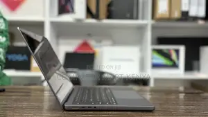 Laptop Apple MacBook Pro 2023 M3 14-Inch 8GB Apple M3 SSD 512GB