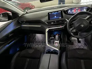 Peugeot 3008 2018 Gray