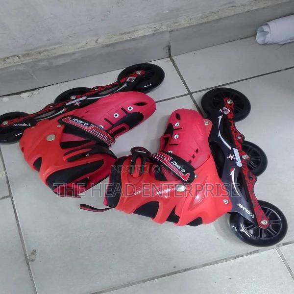 Brandnew Proffesiional Smart 3 Wheel Skates Available - main view
