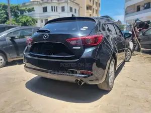 Mazda Axela 2017 Blue