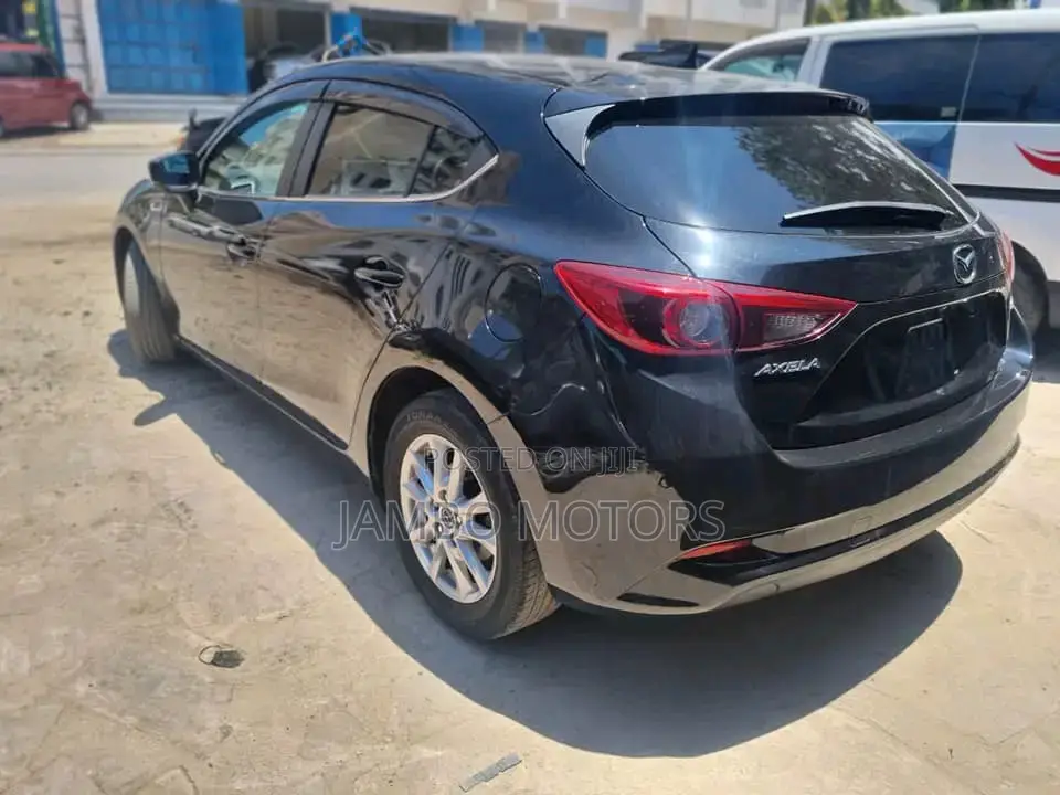 Mazda Axela 2017 Blue
