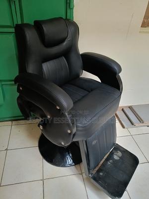 Executive Covered Barber Chair - thumbnail 2