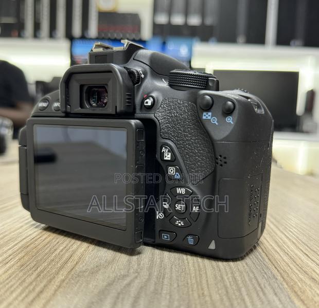 Canon EOS Rebel T5i DSLR Camera With 18-55mm Lens - thumbnail 3