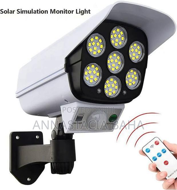 QUALITY Solar Light High Simulation Camera Solar Flood Light - main view
