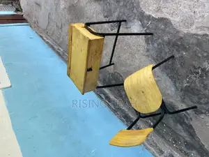 Quality School Lockers and Chairs