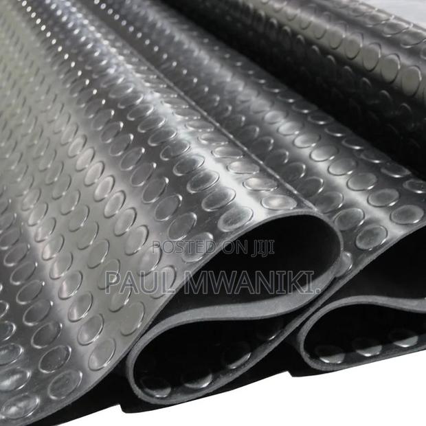 Coin Rubber Flooring/Van Rubber CoinStud Rubber Floor Sheet - main view