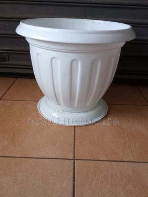 Hard Plastic Planters Flower Pots - thumbnail 2