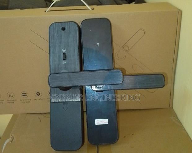 Trendy Locks Homes Security Biometric Locks - main view