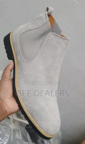 Suede Chelsea Boots>Men Boots
