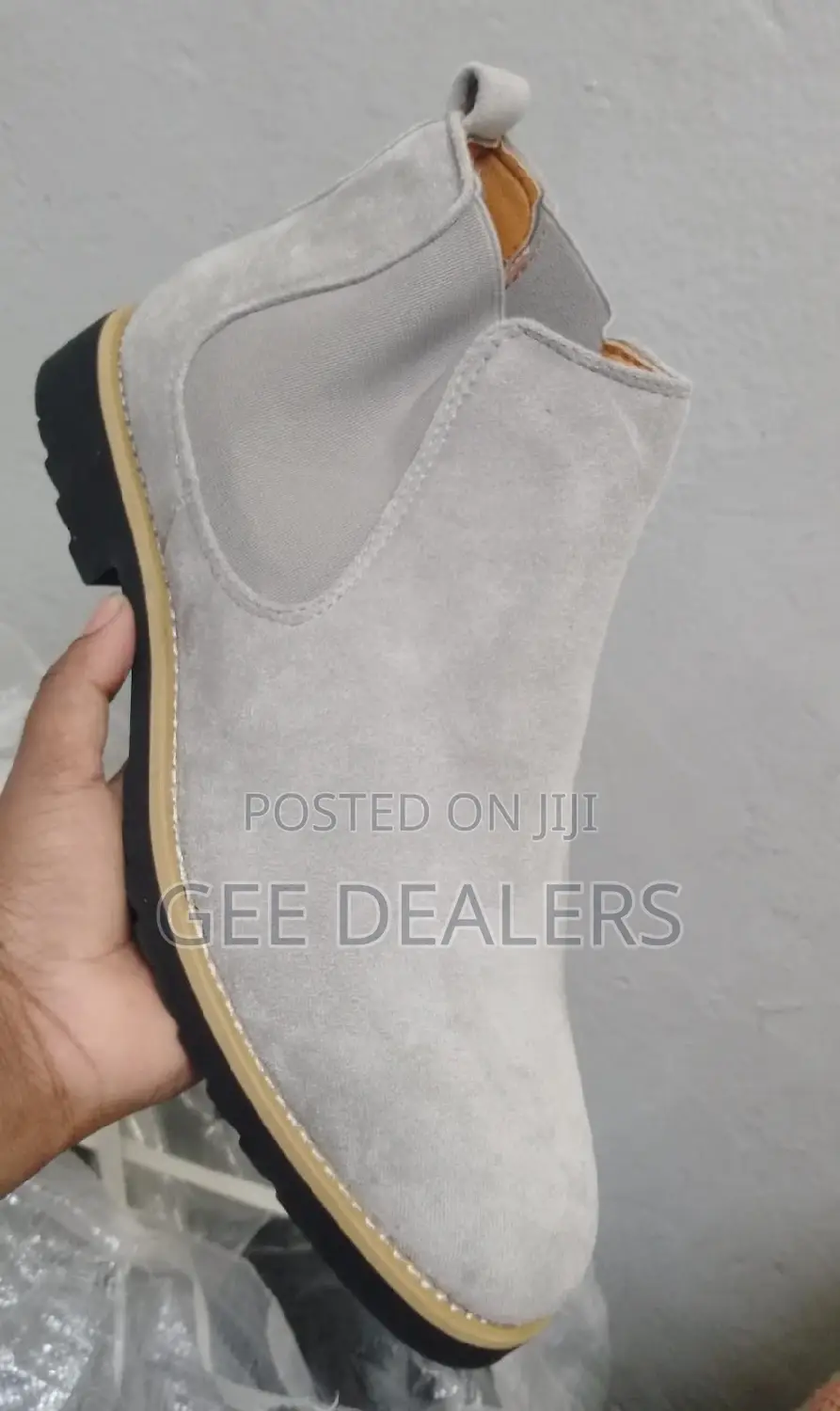 Suede Chelsea Boots>Men Boots