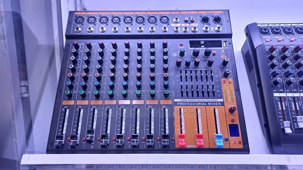 CX 80 8 Channel Powered Speaker