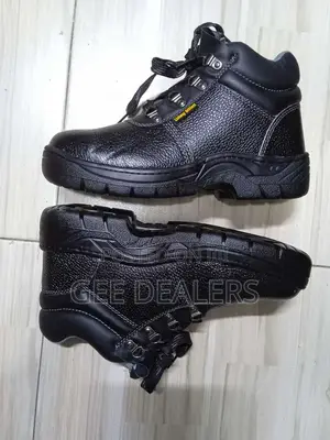 Work Boots >Heavy Duty Unisex Safety Boots Size 38-45