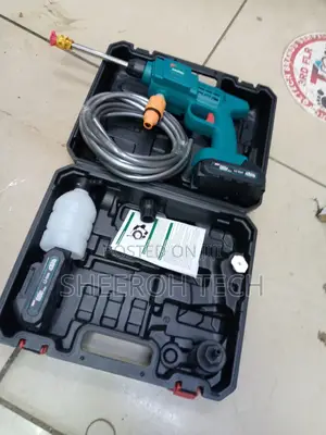 Cordless Car Wash 2 Batteries New
