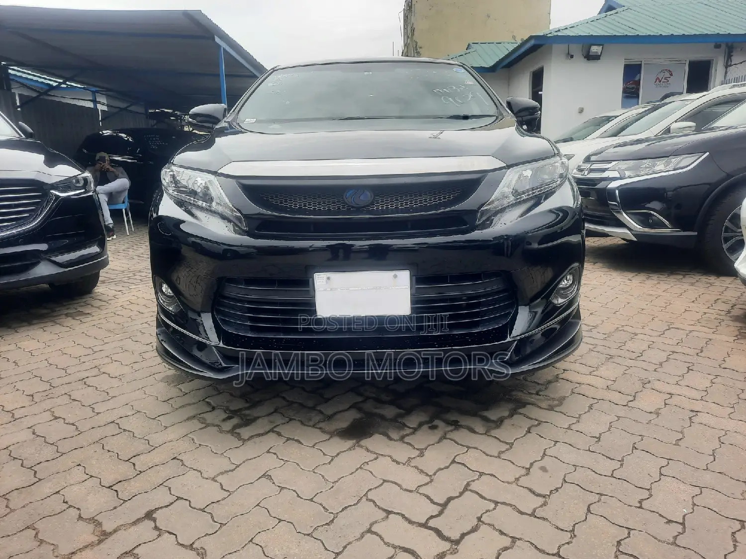 Toyota Harrier 2.0 Turbo 2017 Black