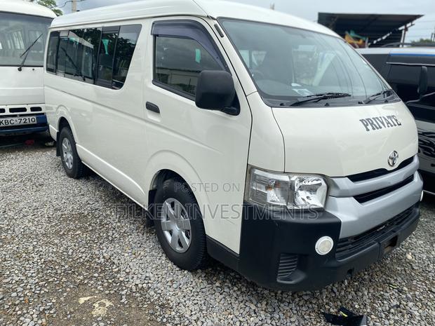 Toyota Grand HiAce 2015 White