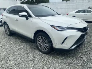 Toyota Harrier 2.5 Hybrid 2020 White