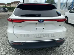 Toyota Harrier 2.5 Hybrid 2020 White