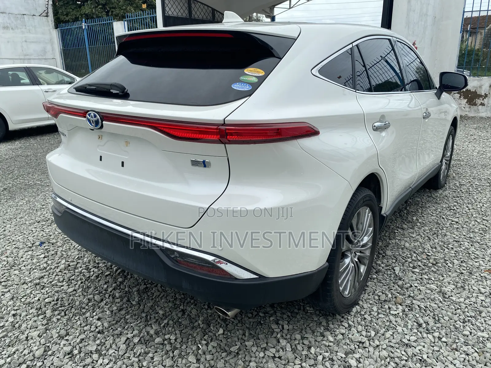 Toyota Harrier 2.5 Hybrid 2020 White