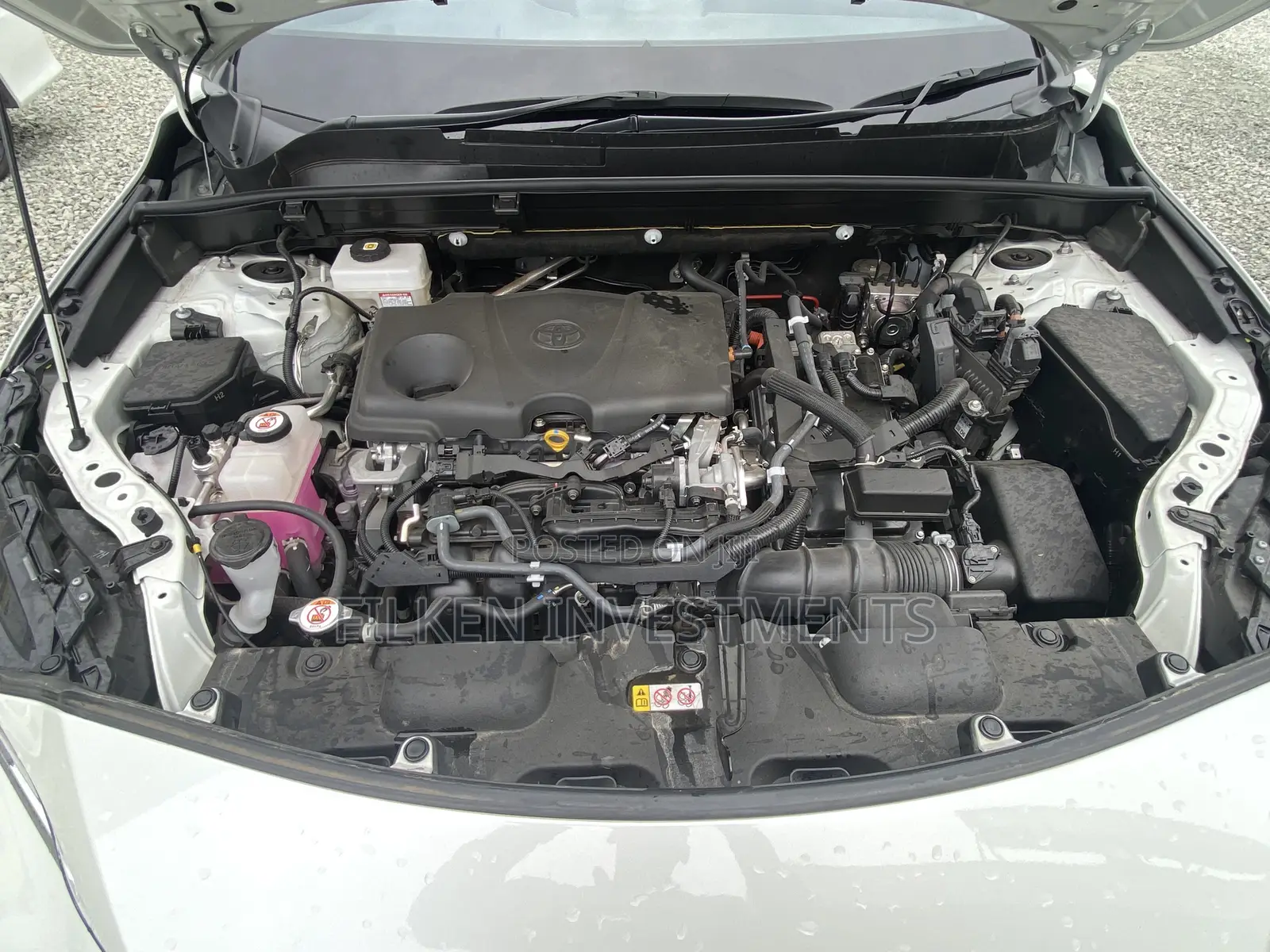 Toyota Harrier 2.5 Hybrid 2020 White