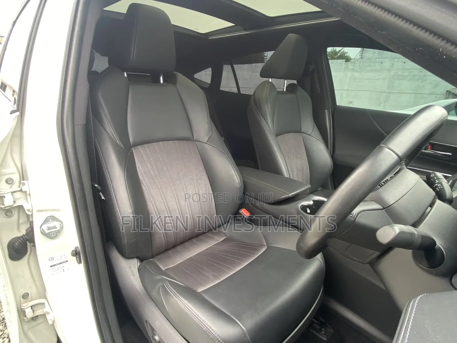 Toyota Harrier 2.5 Hybrid 2020 White