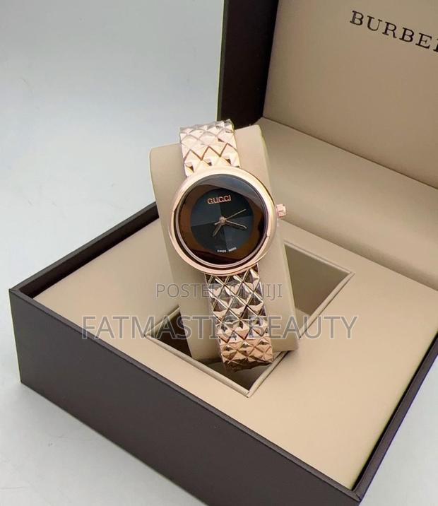 Stylish Watch Gucci - main view