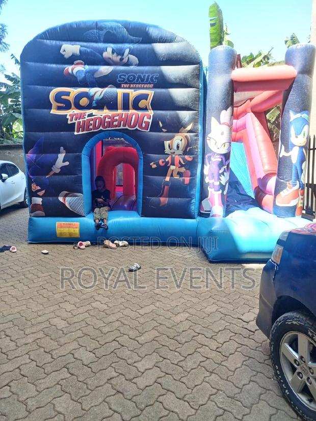 Bouncing Castle With a Slide - thumbnail 5
