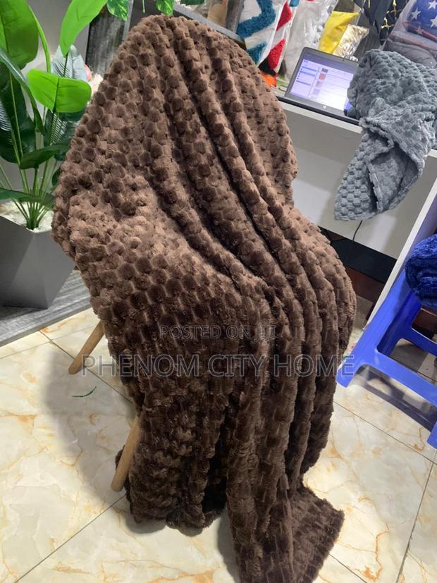 Heavy Fleece Blankets - thumbnail 2