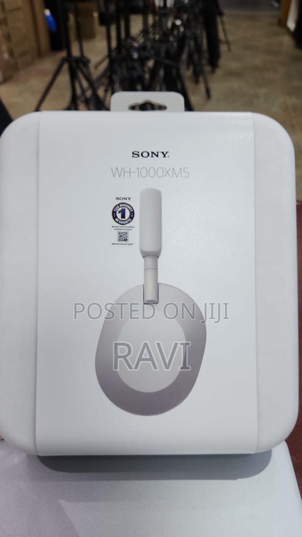 SONY Wh 1000xm5 - main view