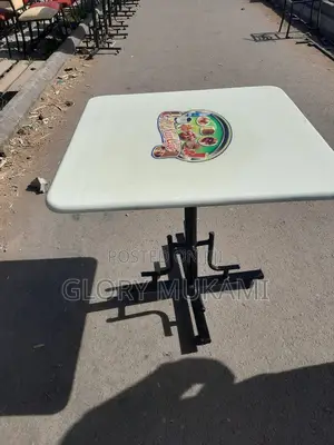 Restaurants and Bar Square Table