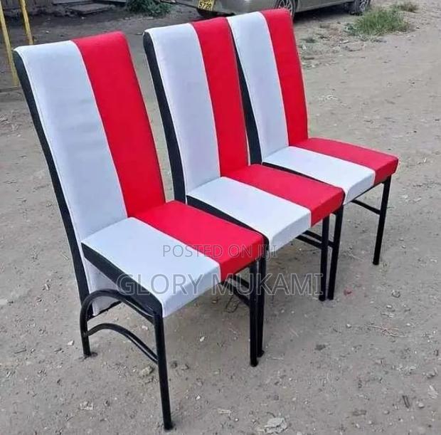 Restaurants and Bar Executive Chairs - main view